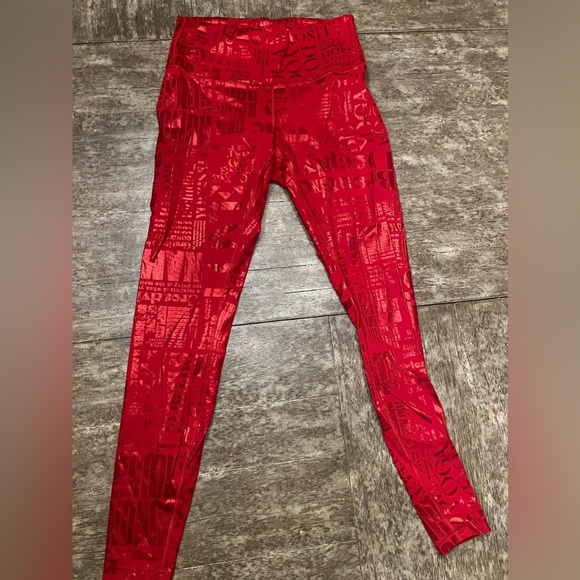 Rare Lululemon size 8 leggings - Picture 2 of 5